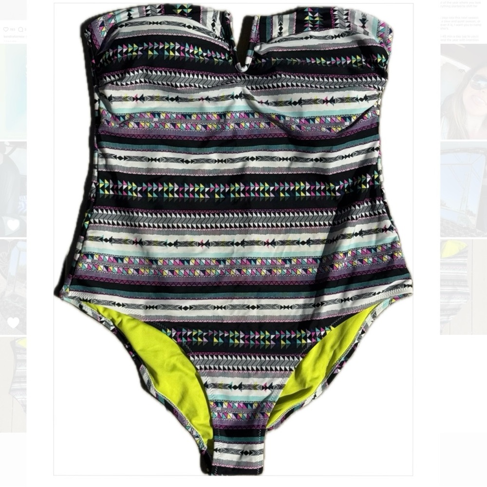 Jessica Simpson Strapless Multicolor One-Piece Swimsuit